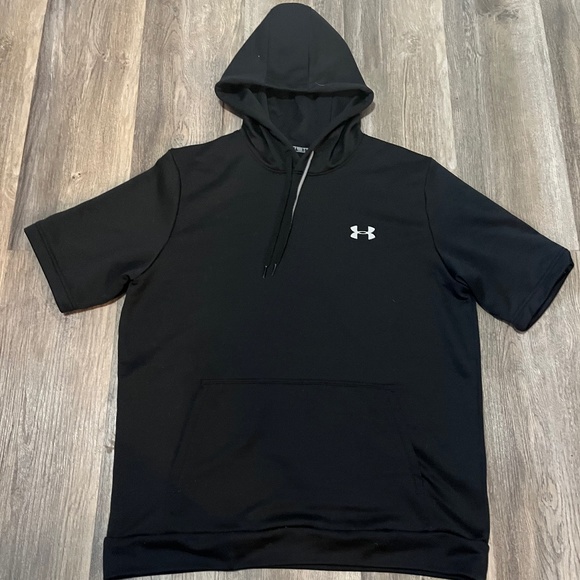 Under armour short-sleeved hooded sweatshirt - Picture 1 of 3